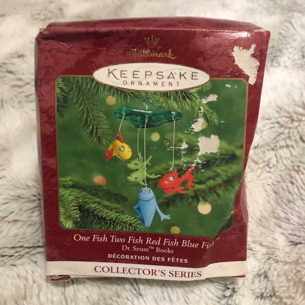 BRAND NEW HALLMARK KEEPSAKE ORNAMENT!